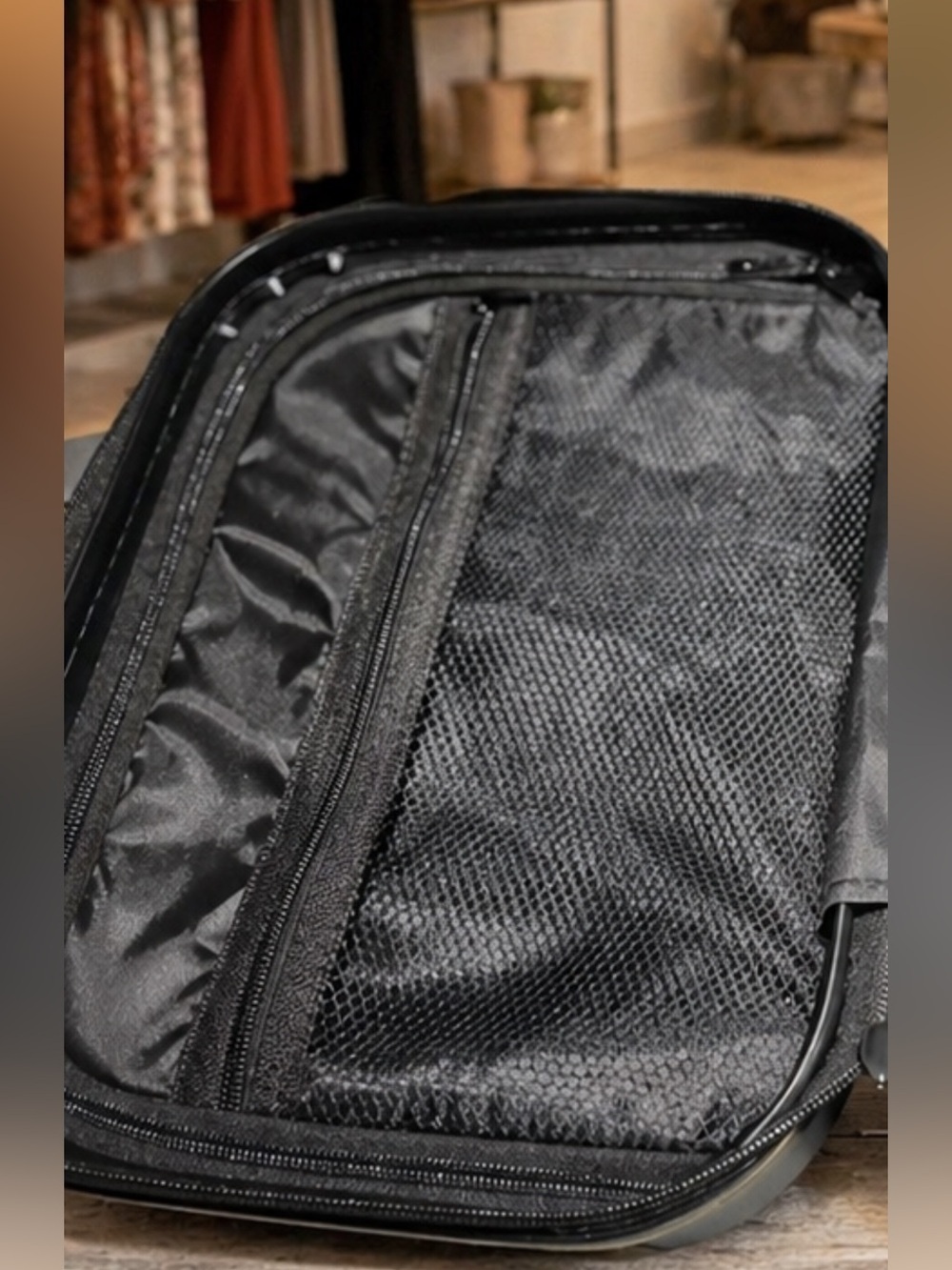 Voyage Boutique Travel Essentials Blue Hard Travel Bag - Picture 3 of 5